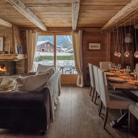 샬레 Le Chalet Des Bois