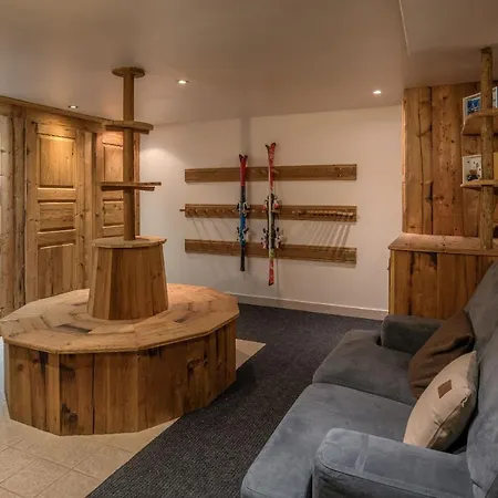 Le Chalet Des Bois 샬레